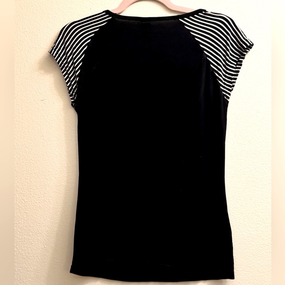 Bebe jeweled short sleeve pajama top, size medium - Picture 2 of 7